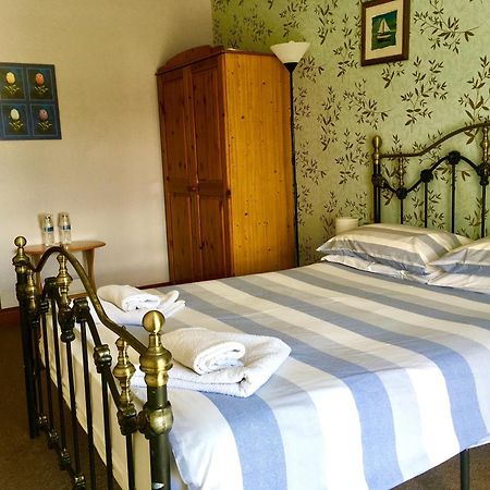 College Guest House Haverfordwest Phòng bức ảnh