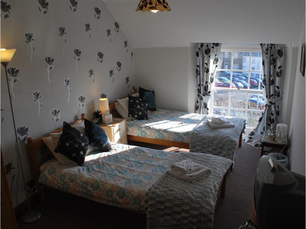 College Guest House Haverfordwest Ngoại thất bức ảnh