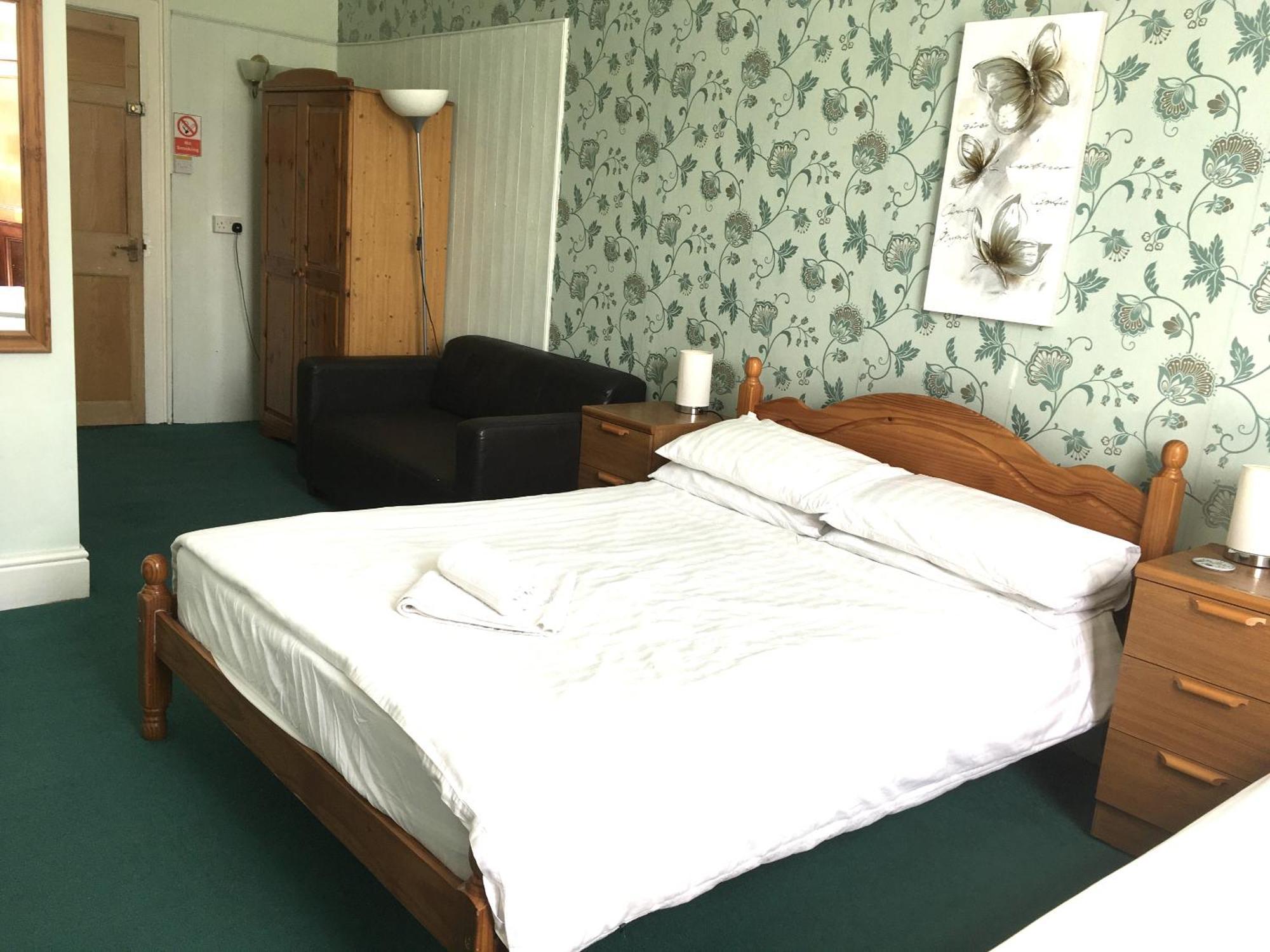 College Guest House Haverfordwest Phòng bức ảnh