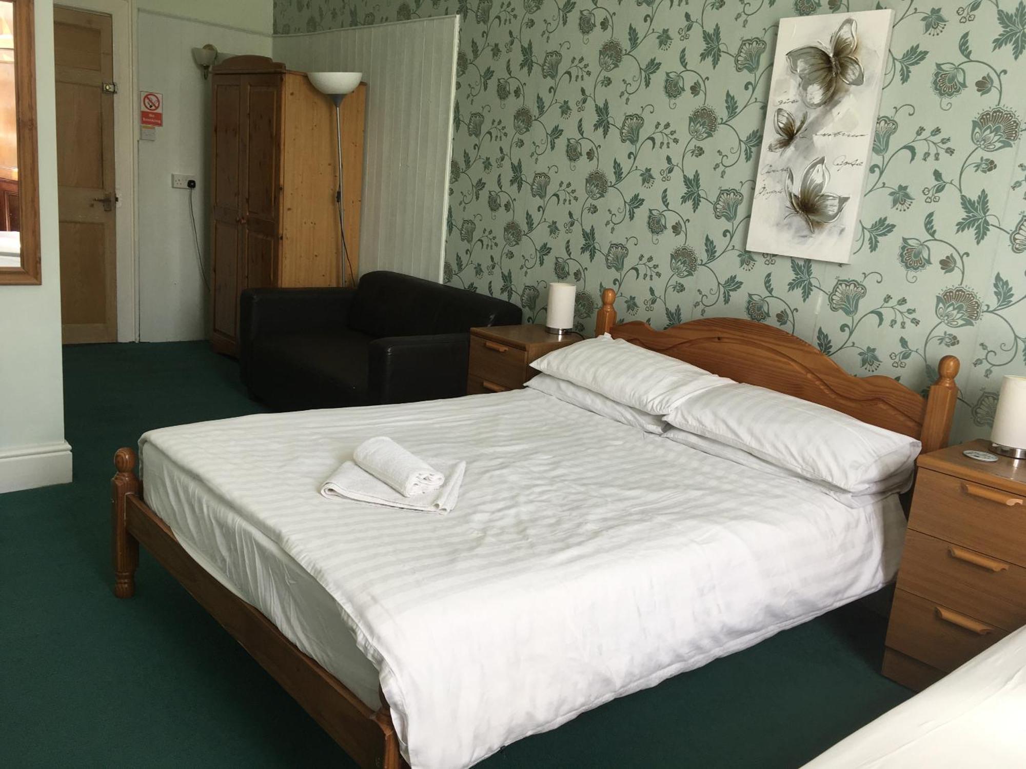 College Guest House Haverfordwest Phòng bức ảnh